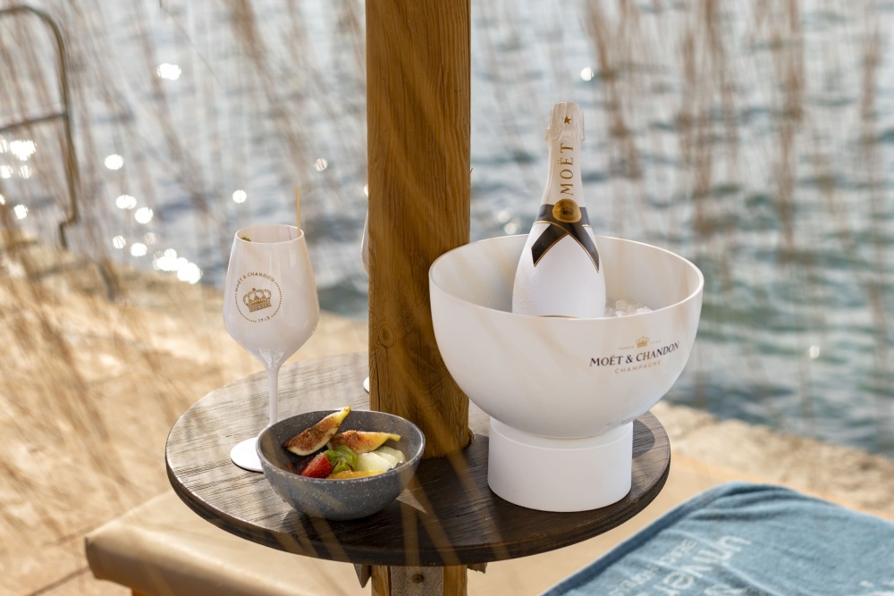 MOËT LOVERS